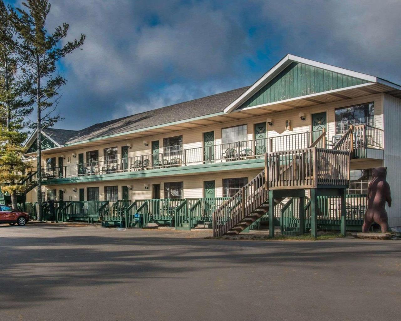 Econo Lodge Bayview แมคคินอซิตี้ ภายนอก รูปภาพ