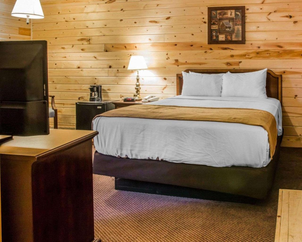 Econo Lodge Bayview แมคคินอซิตี้ ภายนอก รูปภาพ